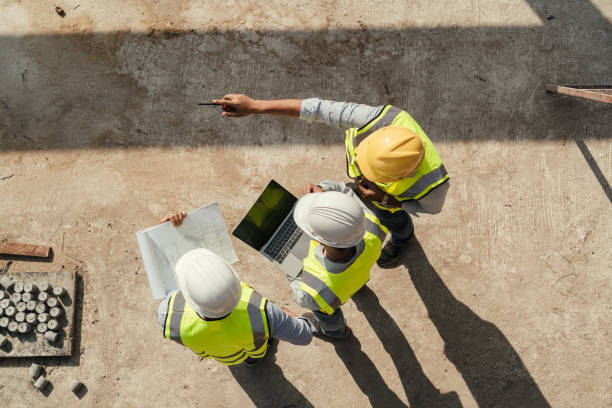 Best Concrete Driveway Installation in Lindsay, CA